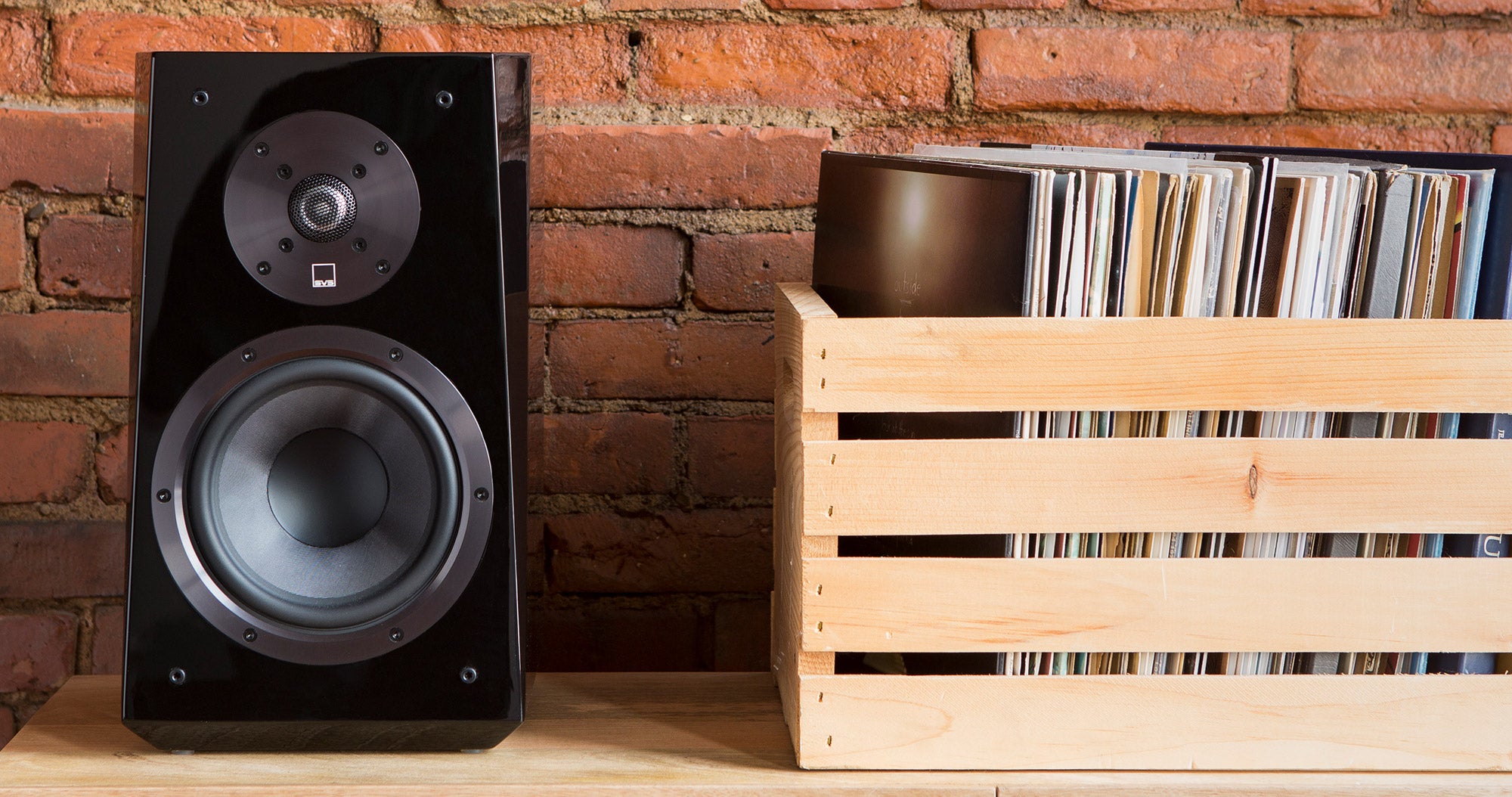 svs-ultra-bookshelf-kompaktlautsprecher-black-oak-outlet image 3