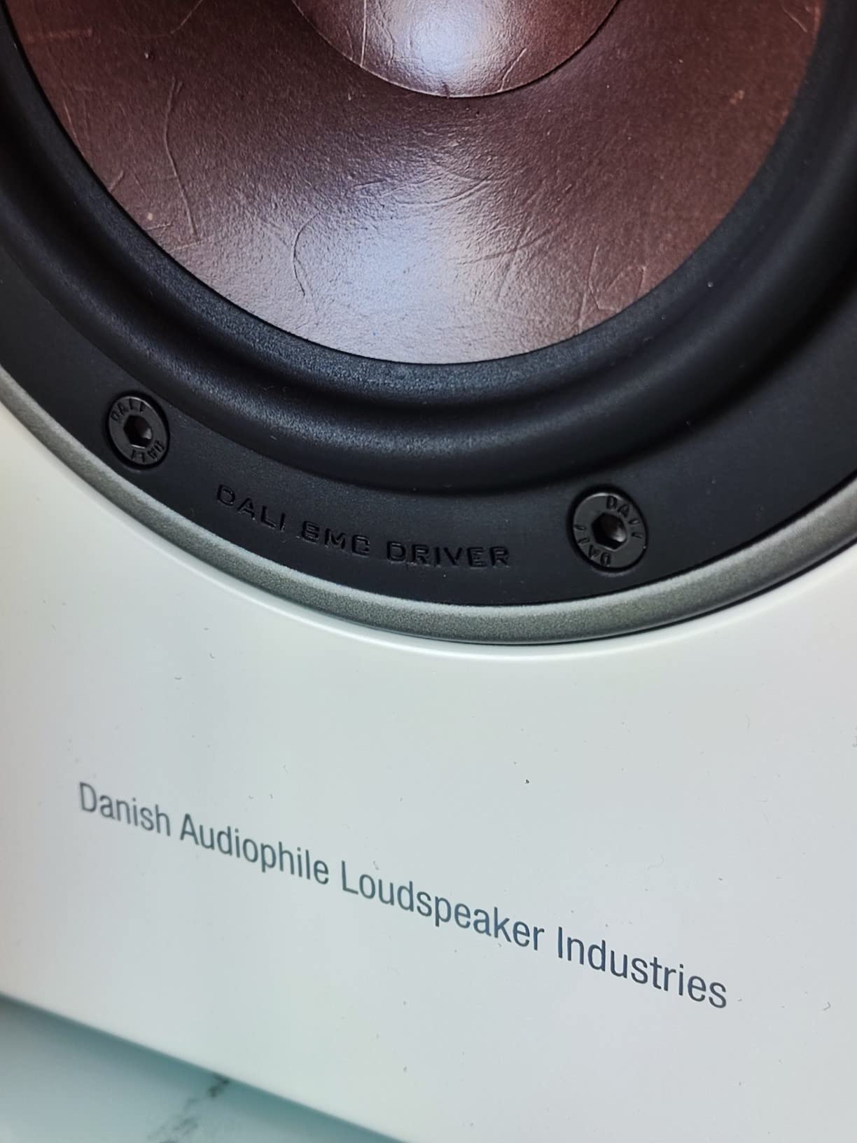 Gut, braucht aber guten Verstärker